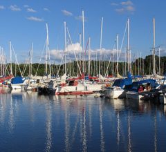 Båtar i marinan.