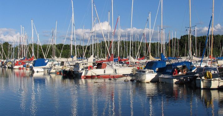 Båtar i marinan.