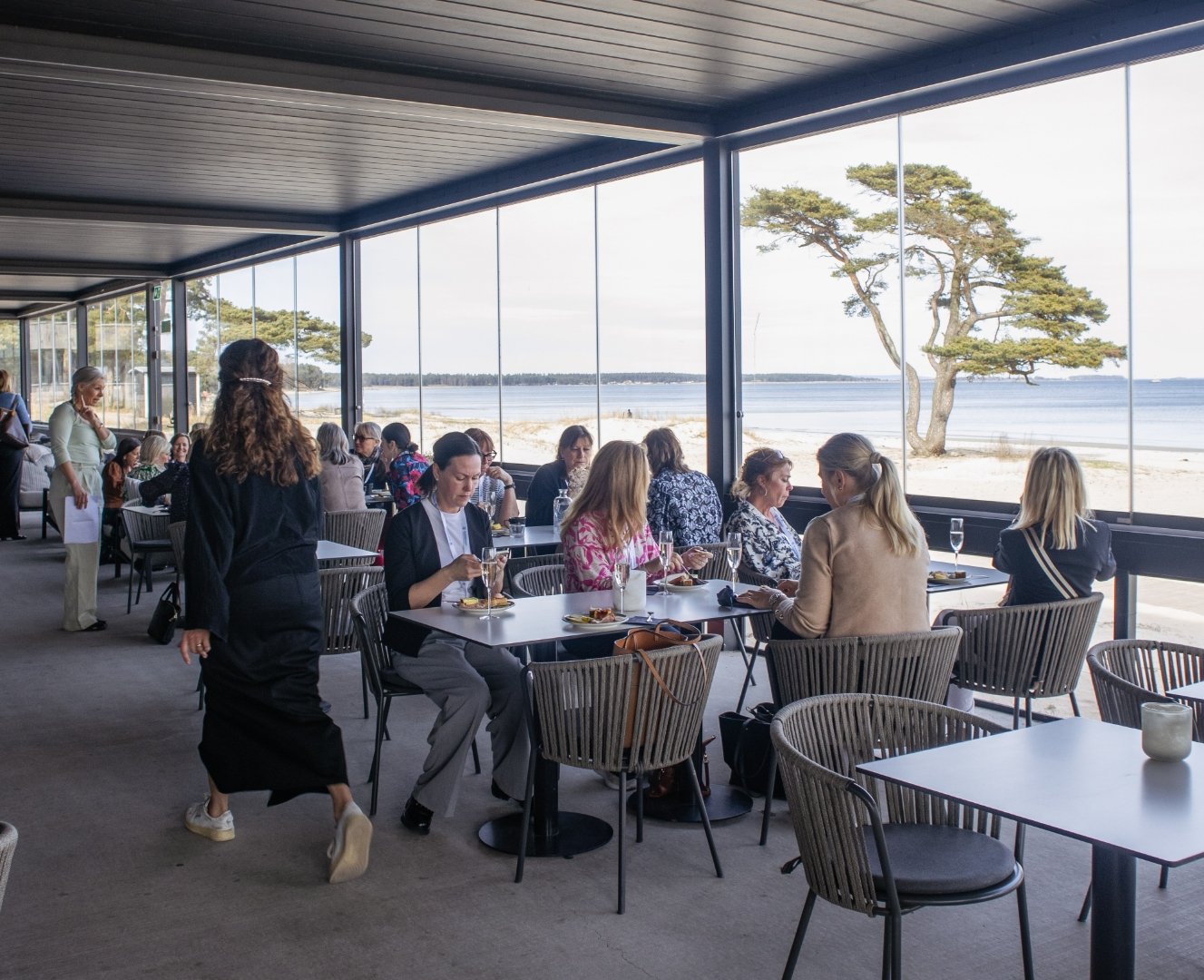 Seaside lunch till lunch