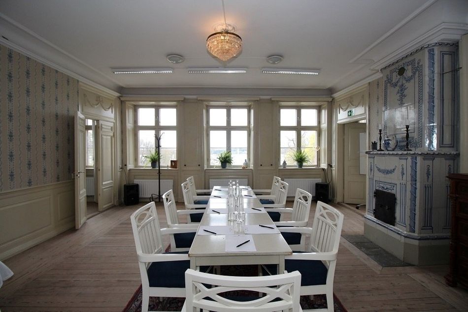 Svenska Möten