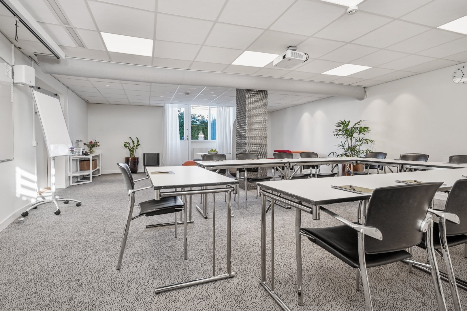 Konferenslokal 6-12 p