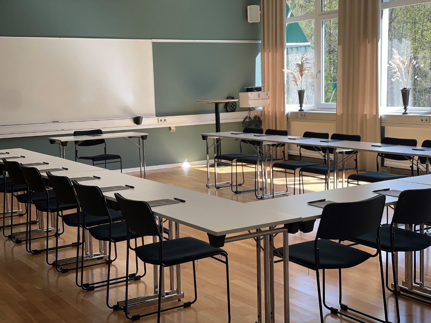 Mellan Konferenslokal