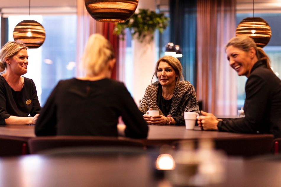 Svenska Möten